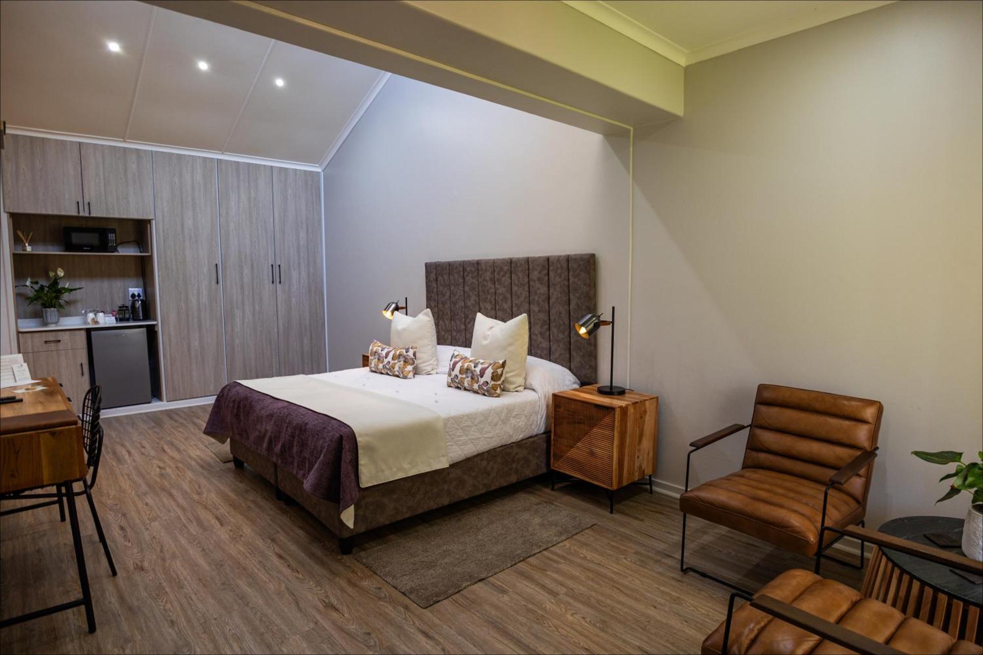 Scott'S Manor Guesthouse Function And Conference Venue Lichtenburg المظهر الخارجي الصورة