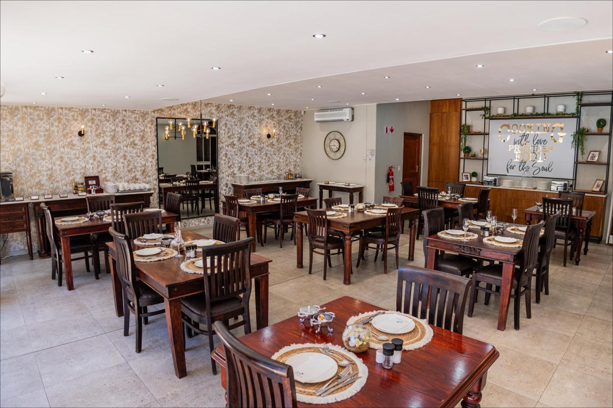 Scott'S Manor Guesthouse Function And Conference Venue Lichtenburg المظهر الخارجي الصورة